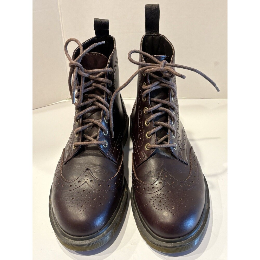 Dr. Martens Affleck Brogue Boots featuring classic Size 10